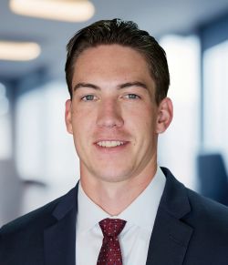 professional headshot of Ryan Larrabee