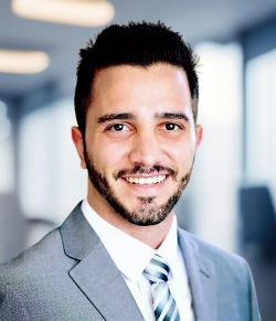 professional headshot of Sevada Zadooryan
